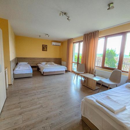 Family Hotel "Slavianska Dusha" Veliko Tarnovo Eksteriør billede