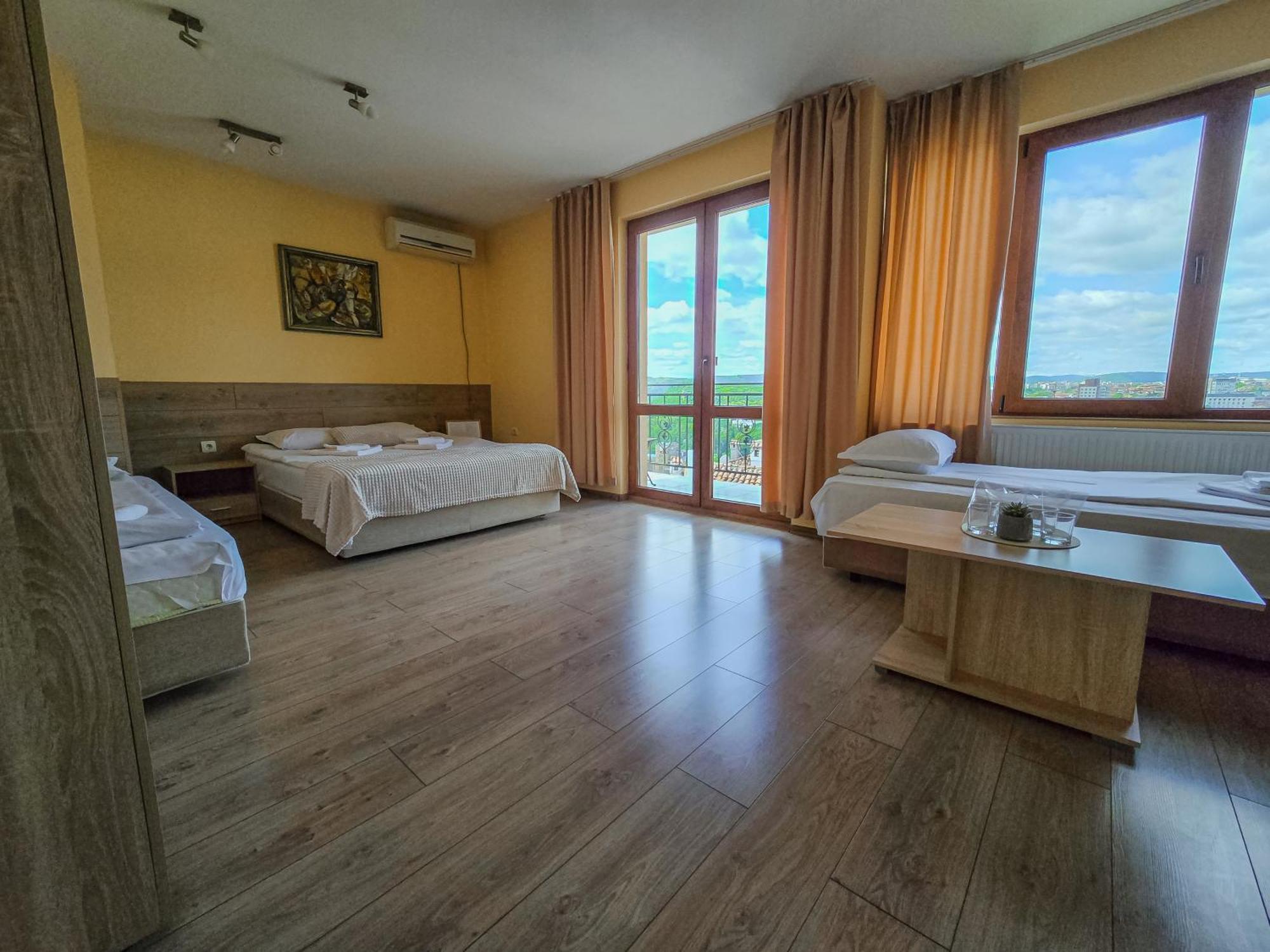 Family Hotel "Slavianska Dusha" Veliko Tarnovo Eksteriør billede