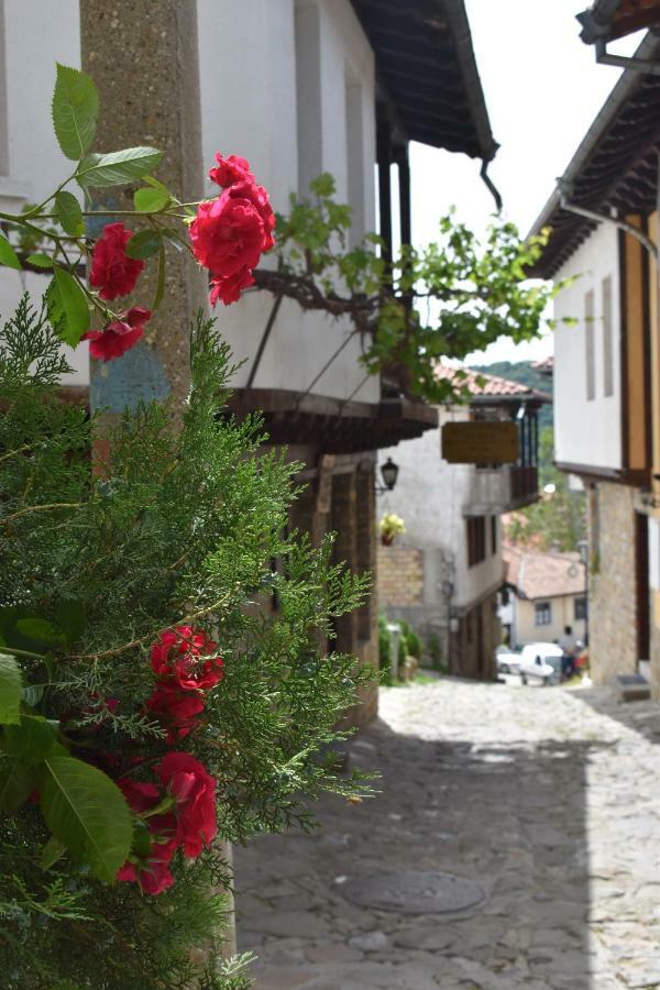 Family Hotel "Slavianska Dusha" Veliko Tarnovo Eksteriør billede